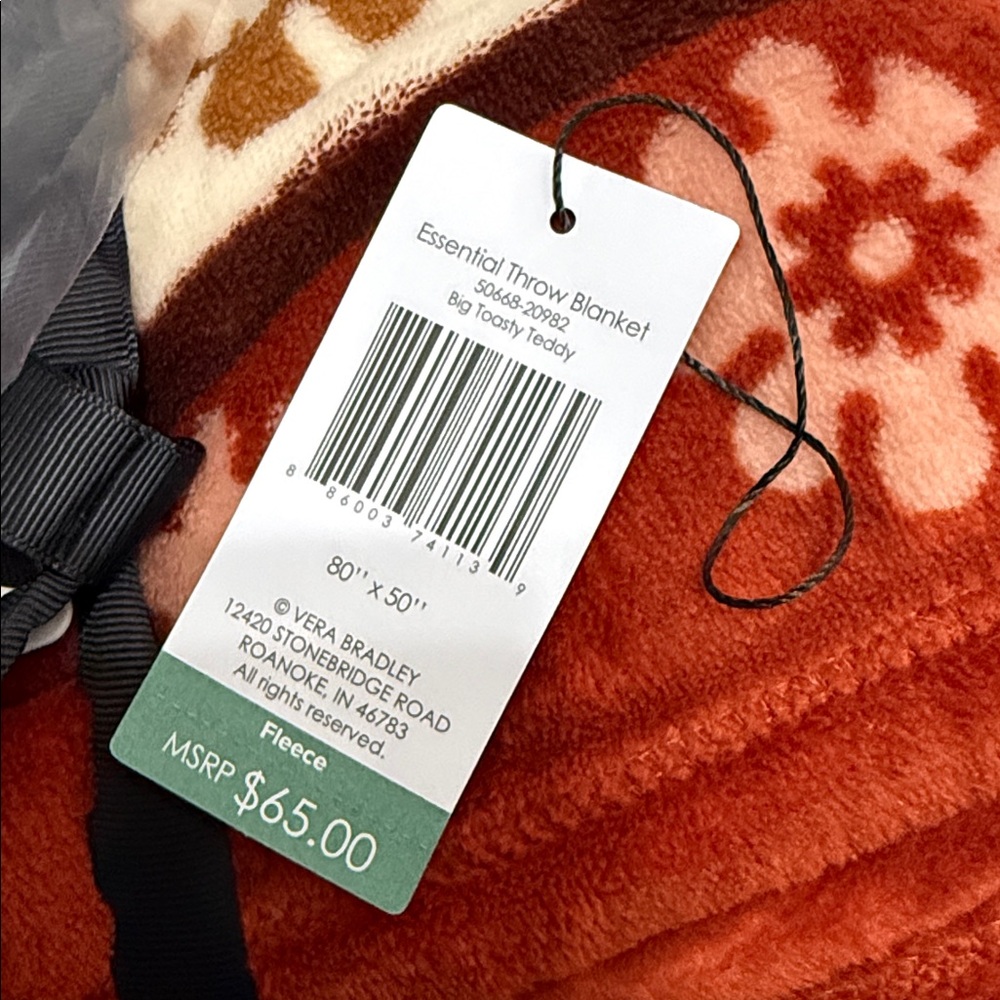 Vera Bradley Big Toasty Teddy Essential Throw Blanket - Picture 4 of 5